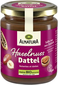 Haselnuss-Dattel-Creme