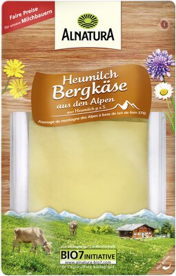 Heumilch-Bergkäse in Scheiben